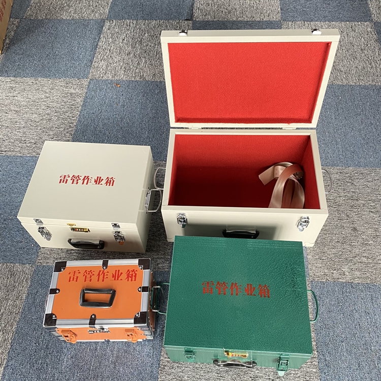 鄂托克前爆破工程作业箱如何选择？玻璃钢与传统材质的全面对比